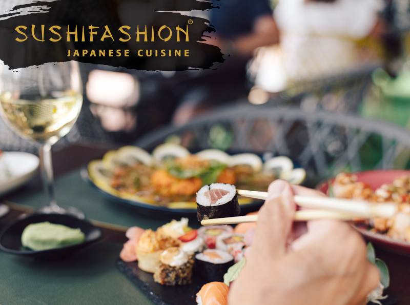 Incluí: 20 Deliciosas pcs de sushi e sashimi e hot rolls Bebidas : copo de vinho Branco, Tinto: Rovisco Gracia Alentejo Lacrau Douro Rosé Beija Flor Douro ou Refrigerante ou Cerveja Heineken ou Sumo de Laranja Limonadas ou Chas frios ou quentes Uma bola de gelado a sua escolha ( morango, baunilha caramelo salgado, chocolate, maracujá, abacaxi com hortelã, sésamo e chá verde) ( caso pretenda mudar algo no seu menu pff informe ) *Segunda a Sábado (só valido ao almoço)